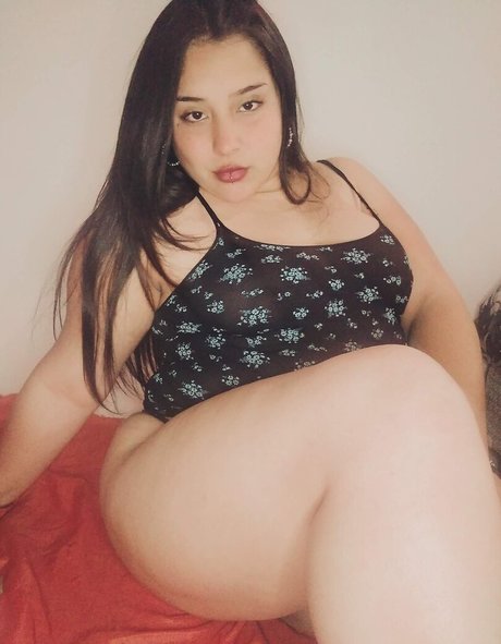 XFREYAAXX model adult archive