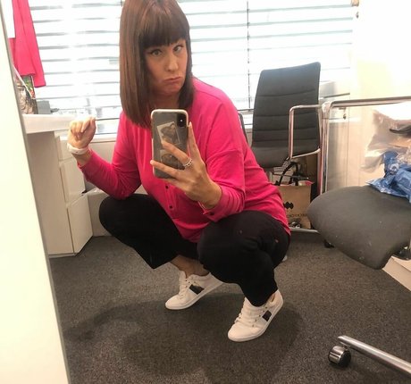 TV Shopping Presenters star porn pics