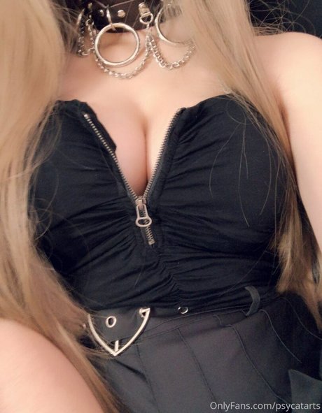 Psycatarts pornographic model pic