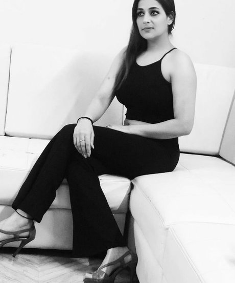 Vansheen Verma Sumbriya nude pornstar photos