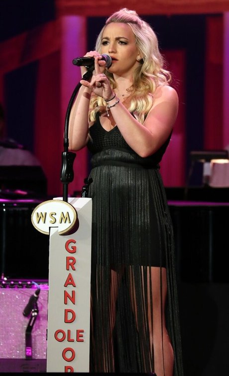 Jamie Lynn Spears model top picture