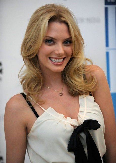 April Bowlby naked pornstar pictures