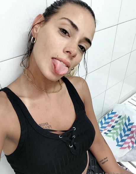 lulisolpfree pornstar hd gallery