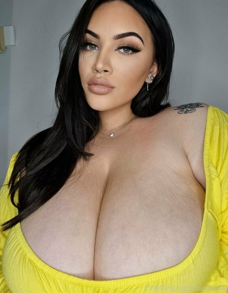 mspamme model naked photo