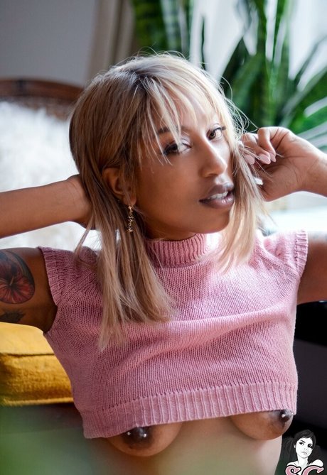 Milloux hot actress photo