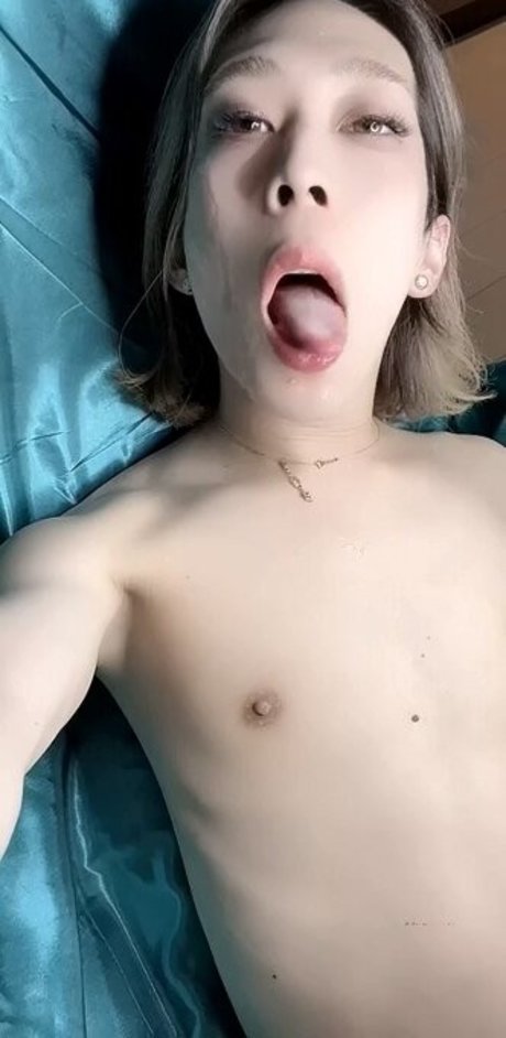 Mari Ayanami model pornographic photo