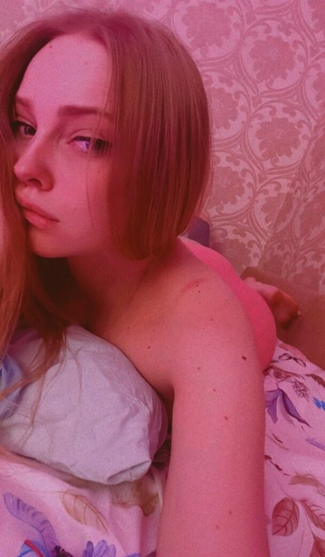 Selfika model nude galleries