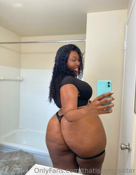 thatisssmysister naked model images