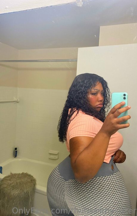 thatisssmysister porn model picture