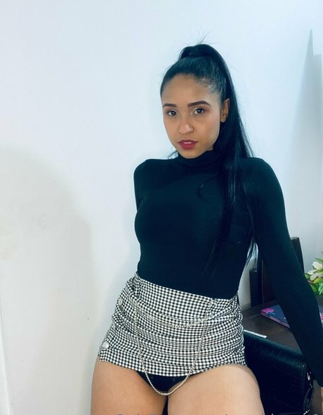 sarahlopez1 nude model photos