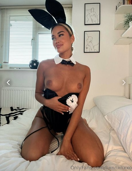hxnnxhxxo model sex gallery