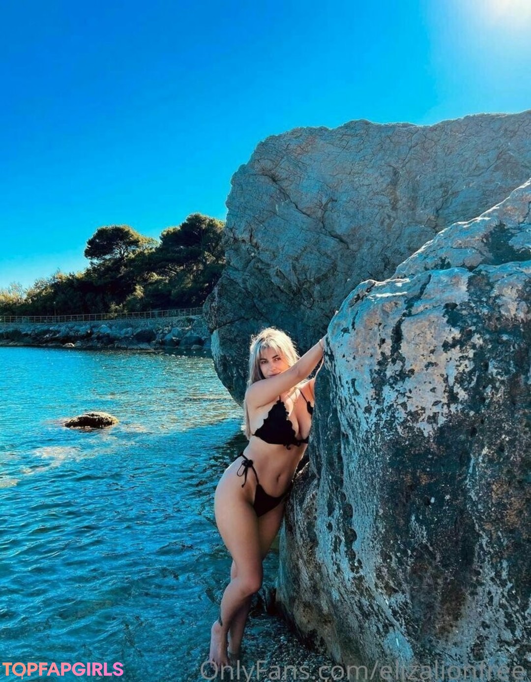 candyadria model free pics