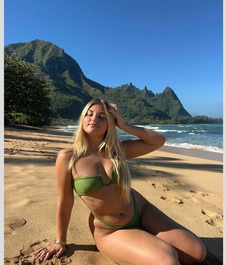 Kirra Sullivan pretty model pics