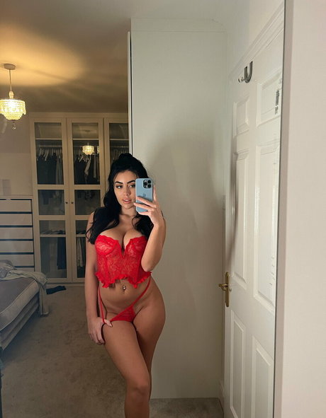 yourdreamfxck model naked photo