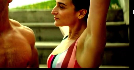 Jenny Slate star exclusive pictures