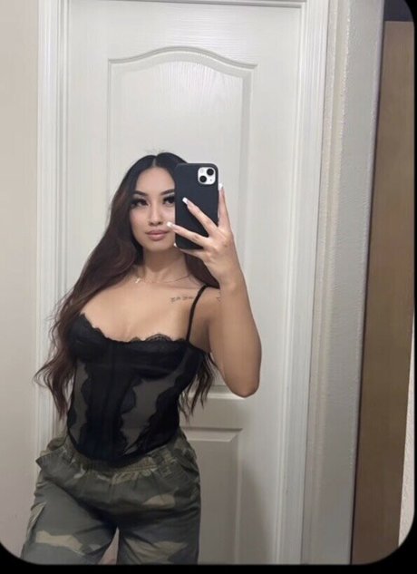 Mlvareezy model art pics