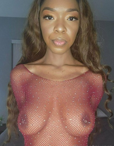 munromoans erotic actress photo