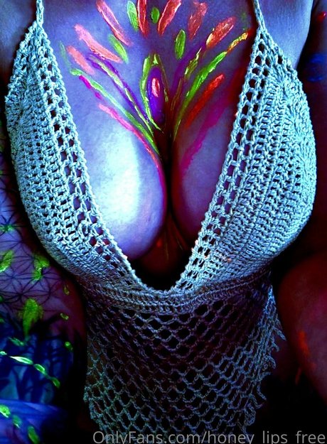 honey lips gold pornographic star images