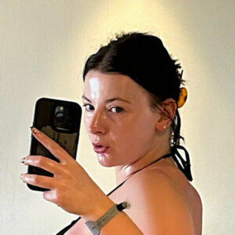 therealhquinn94 star hot images