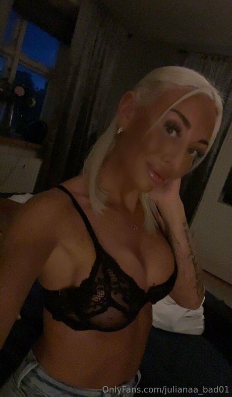 julianaa bad01 erotic actress pictures