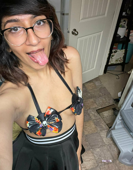 Currymyfavor star sexy photos