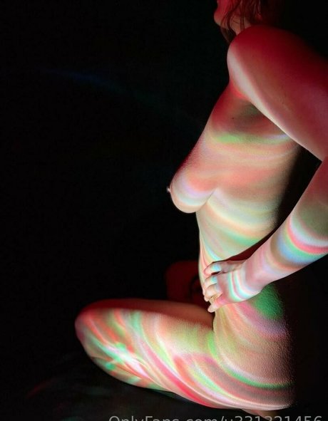whiskey girl19 star nudes image