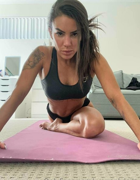 youronlyleila model porn images