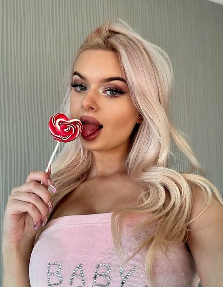 alexa barbie xxx model picture
