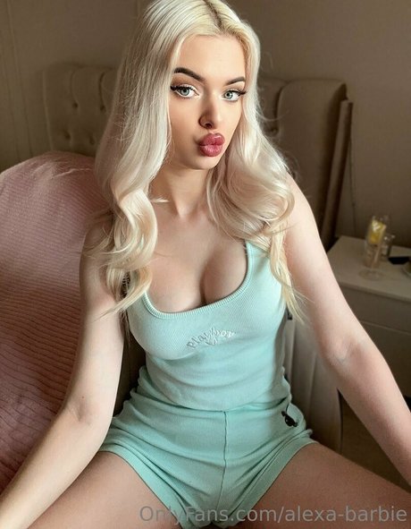 alexa barbie top profile image