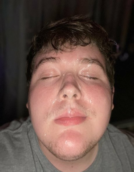 chubbysucker sexy model picture