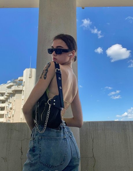 emmaa taylor exclusive model photo