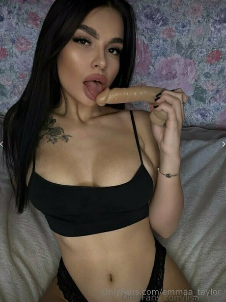 emmaa taylor model naked image