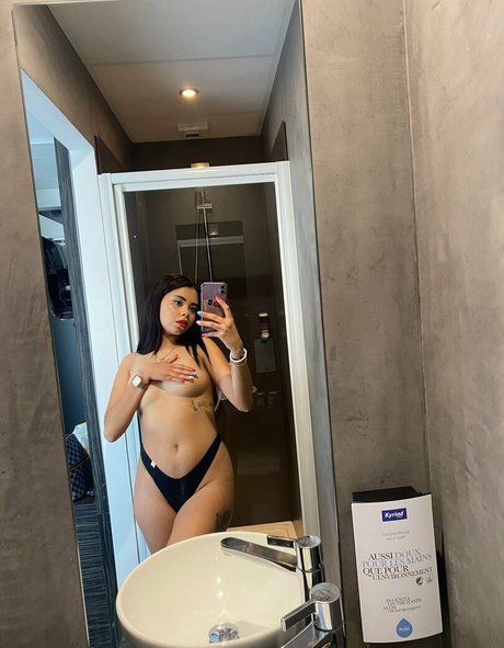 stefaniaqos beautiful star picture