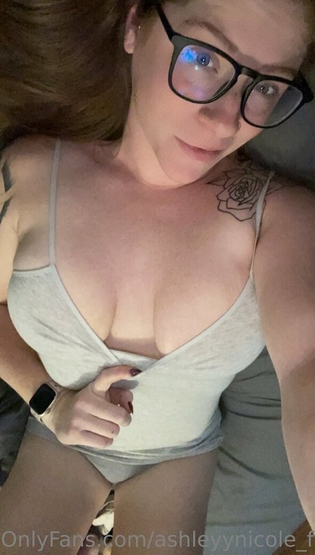 ashleyynicole free erotic model gallery