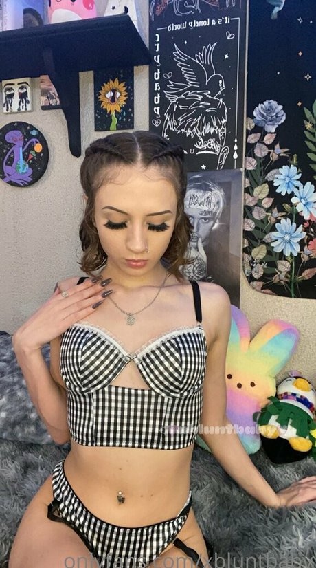 bluntbabyx420 model sexy gallery