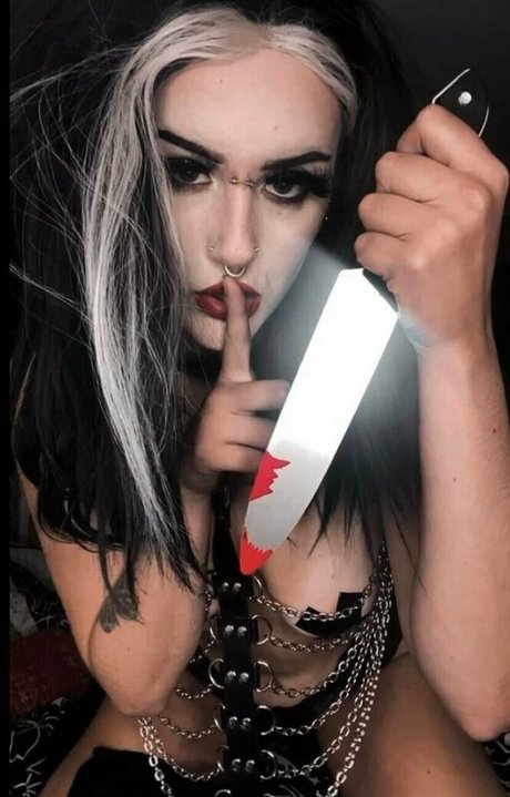 horror wh4re hd model photo
