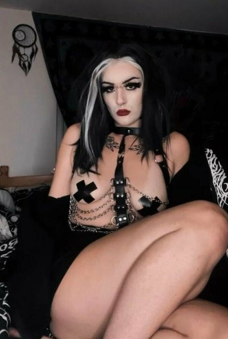 horror wh4re actress archive