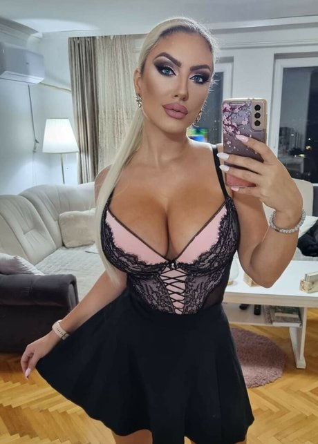 Tea Stosevska hot pornstar photos