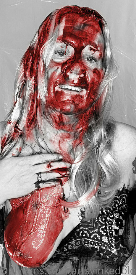 artsyinkedblonde top star image