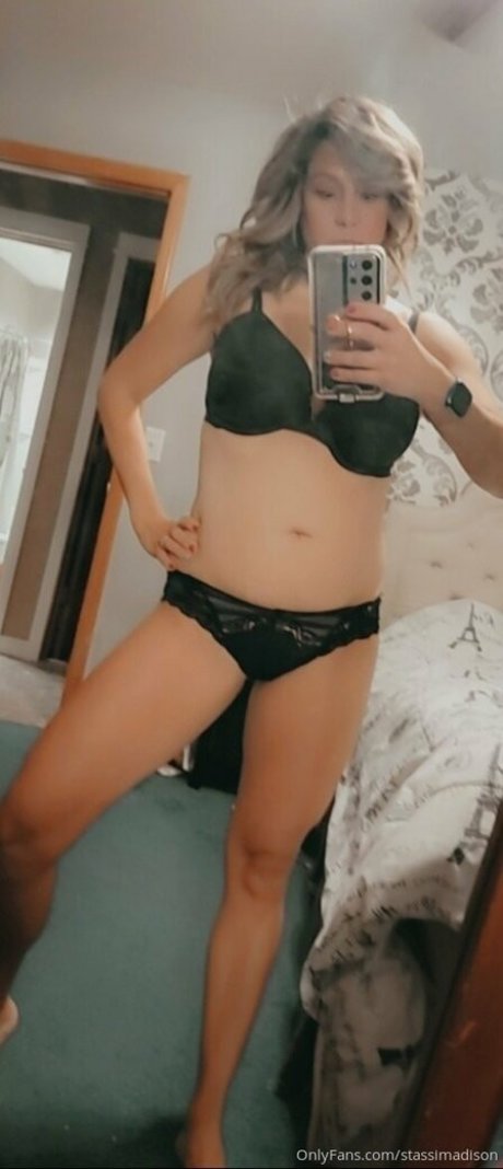 stassimadison exclusive actress pics