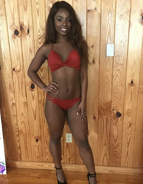 asian petite onlyfans adult images