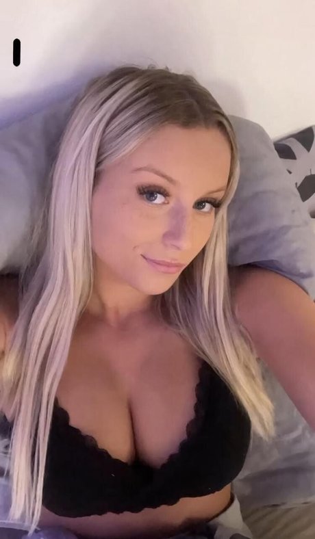 Linn Prusky pornstar pretty photos