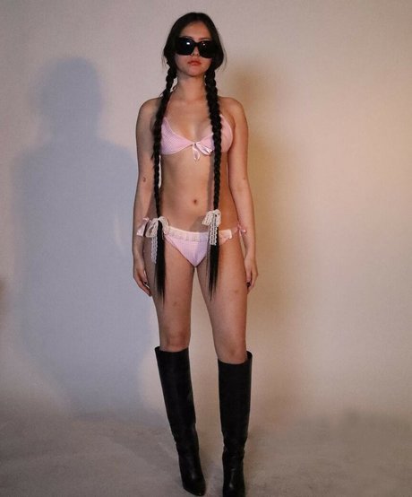 Claudia Perez model exclusive images