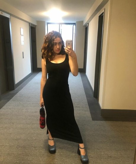 Rachel Sennott sexy actress images