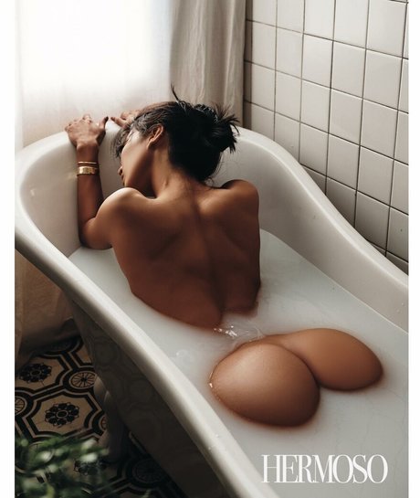 ShinyooJeong adult model pics