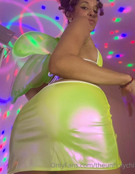 theunholychi exclusive model pictures