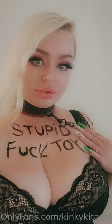 kinkykitadoll pornstar sexy picture