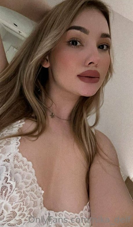 leila hottie high quality model gallery