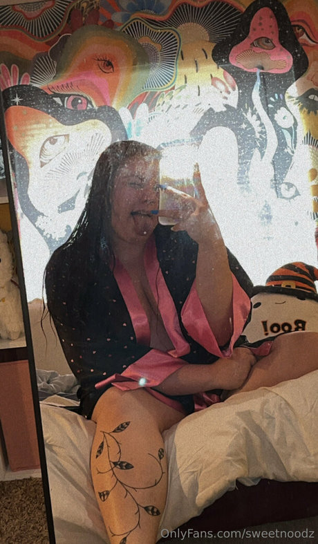 sweetnoodz pornstar pictures