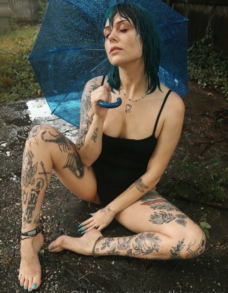 mythicmaggs model high quality photos